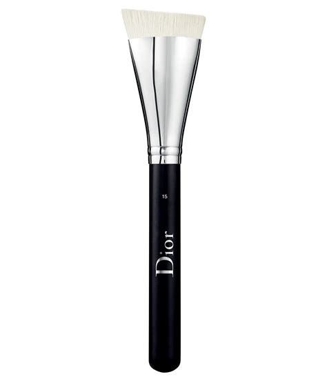 Dior makeup brush no 15